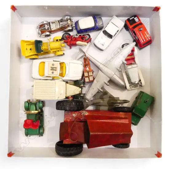 ASSORTED OLD TOYS – DINKY MATCHBOX PLANES CARS ETC