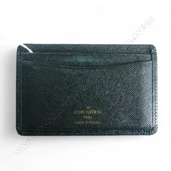 LOUIS VUITTON TAIGA CARD CASE 