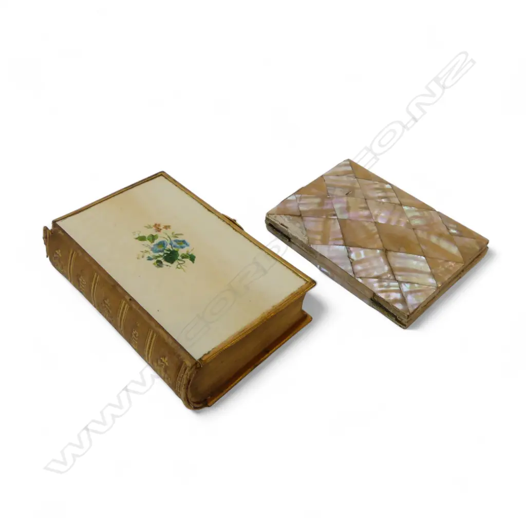 OLD COMMON PRAYER BOOK + VICTORIAN MOP CARD CASE: both w faults Image 1++