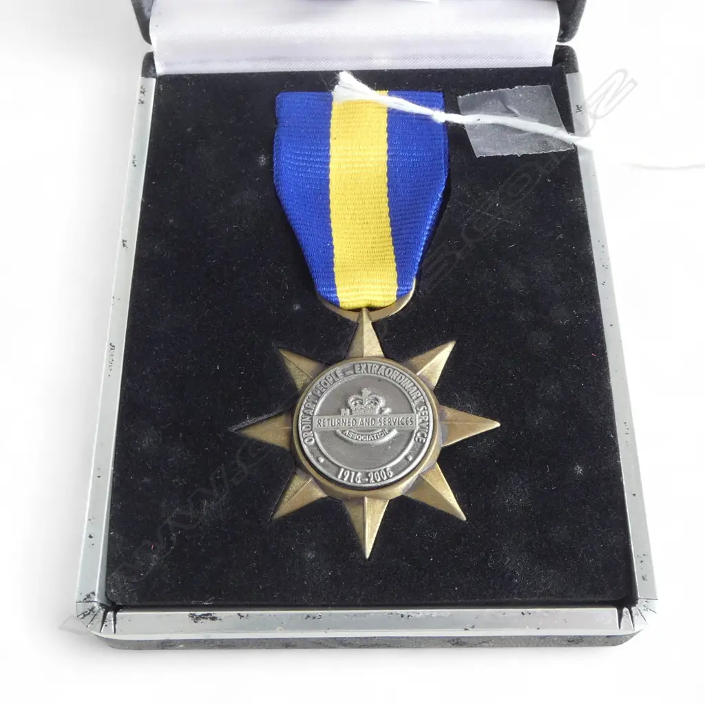 RSA 90th ANNIVERSARY COM. MEDAL IN CASE Image 1++