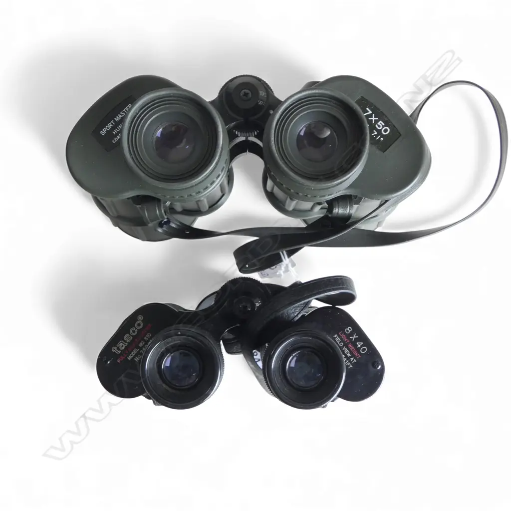 2 PRS CASED BINOCULARS SPORTSMASTER L170 & TASCO Image 1++