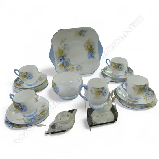 SHELLEY CHINA PART TEASET CAKE PLATE C/SUGAR 6 SIDE PLATES 5 SAUCERS 4CUPS BLUE FLORAL PAT