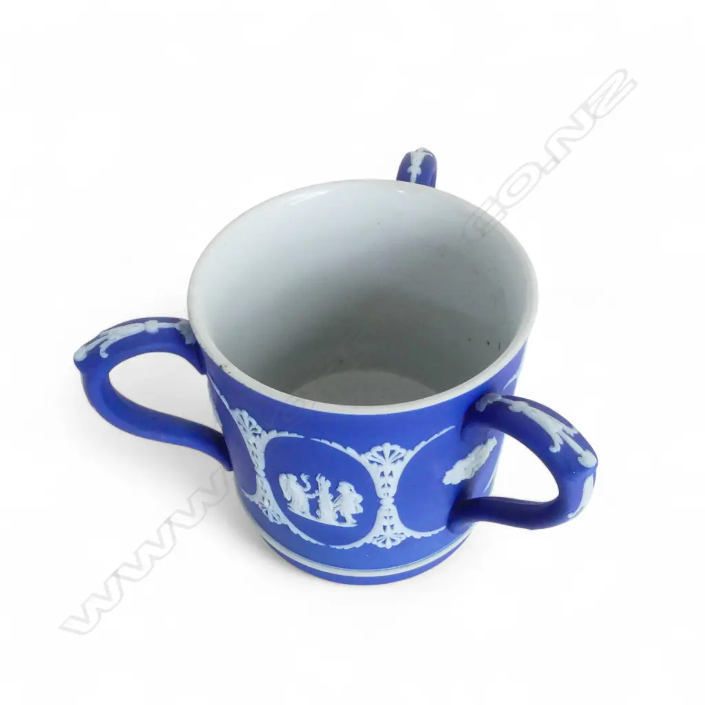 WEDGWOOD JASPERWARE TYG/LOVING CUP Image 1++