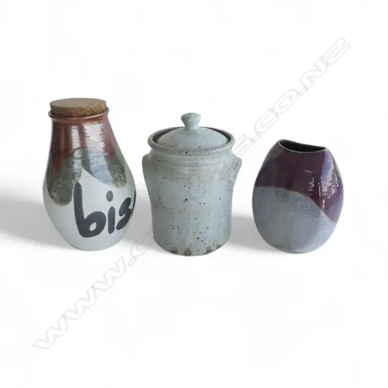 3PCS NZ STUDIO POTTERY LIDDED JAR H280MM CORK LIDDED JAR H280 & VASE H220MM