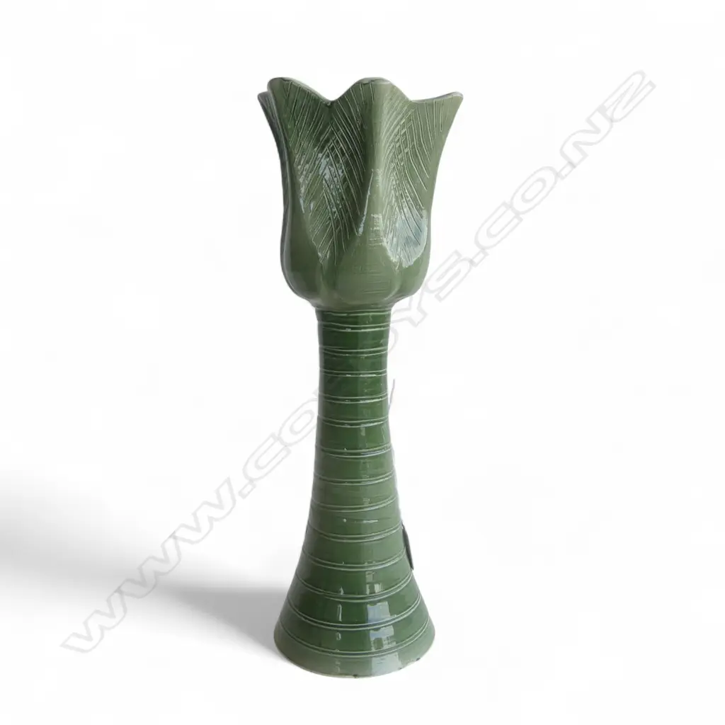 STUDIO POTTERY NIKAU PALM VASE H.380mm Image 1++