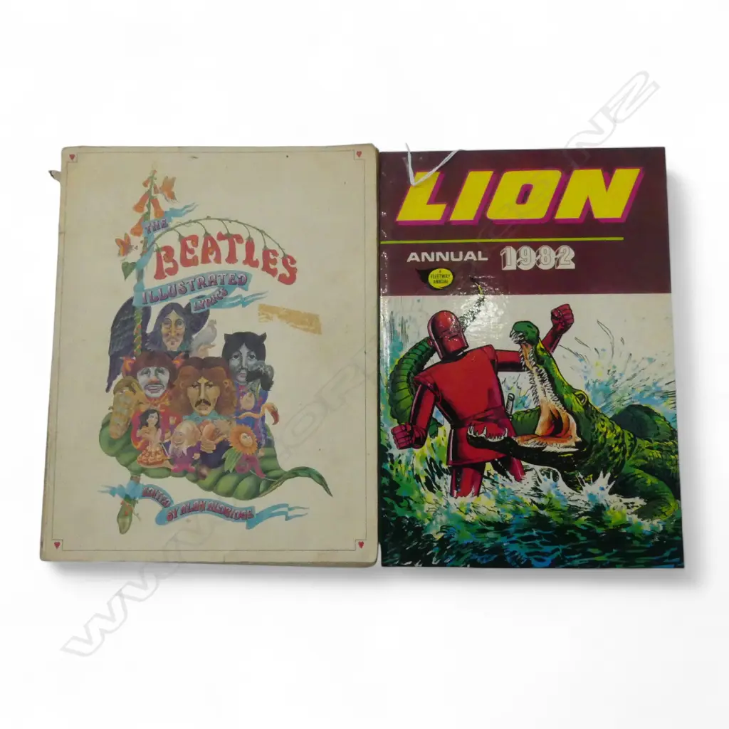 THE BEATLES ILLUSTRATED LYRICS edited by Alan Aldridge + LION ANNUAL 1982 Image 1++