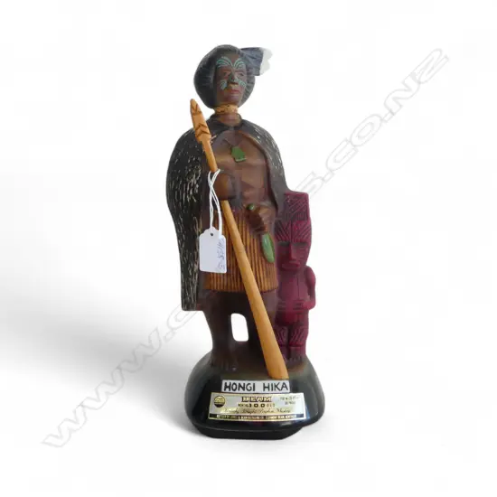 JIM BEAM VINTAGE DECANTER 'HONGI HIKA' musical base (working) with wooden taiaha + original label & box H.325mm 