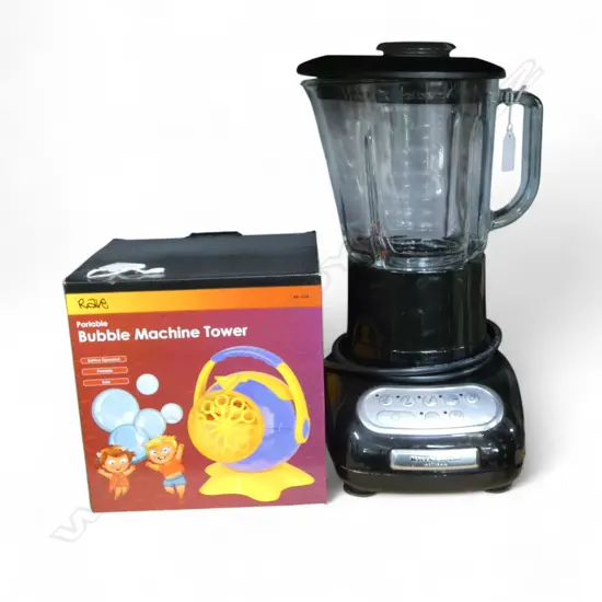 KITCHEN AID BLENDER (WORKING) & A BATTERY OPERATED BUBBLE MACHINE