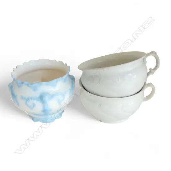 3 OLD POTTIES faults