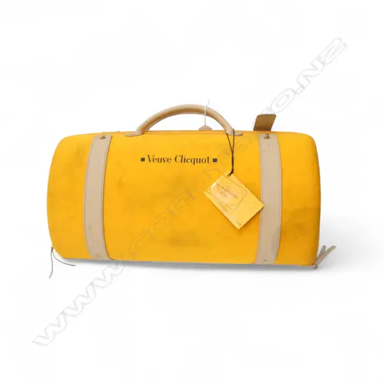 VEUVE CLICQUOT CHAMPAGNE BOTTLE CARRY BAG W.440mm