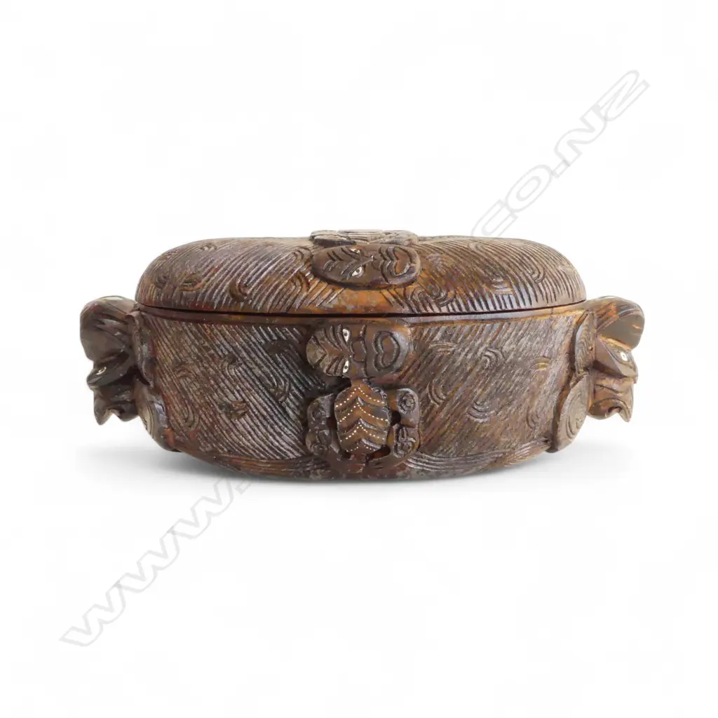 MODERN CARVED WOODEN WAKA HUIA W.315mm Image 1++