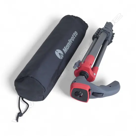 MANFROTTO TRIPOD 