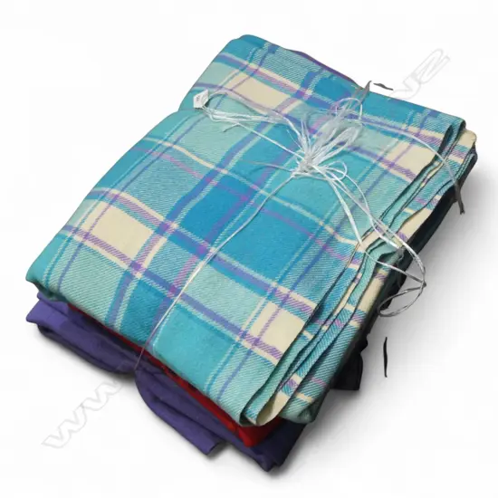 3 VINTAGE WOOLLEN BLANKETS & TARTAN PICNIC RUG