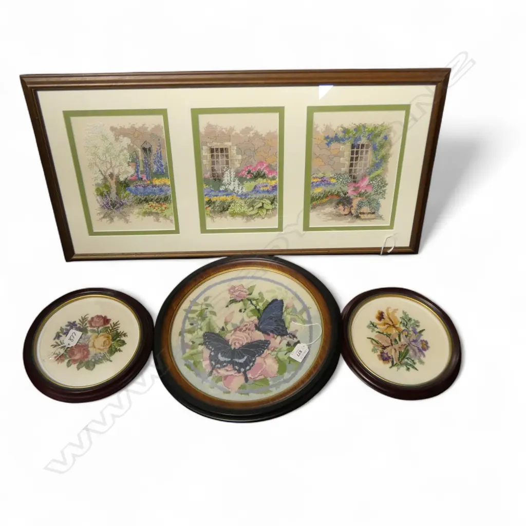 4 HAND EMBROIDED WALL PICTURES 3 ROUND DIA350 &240MM TRIPTIC L730MM Image 1++