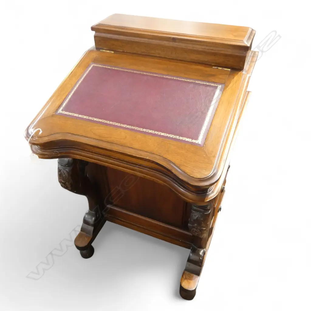 VICTORIAN STYLE DAVENPORT Image 1++