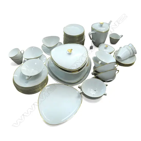 HUTSCHENREUTHER 'DIADEM' DINNER SET