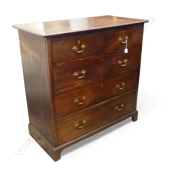 GEORGIAN MAHOGANY CHEST OF DRAWERS top marked 1060x525x1040mm