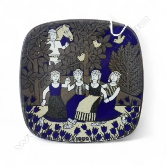 ARABIA FINLAND PLATE 1989 200x200mm