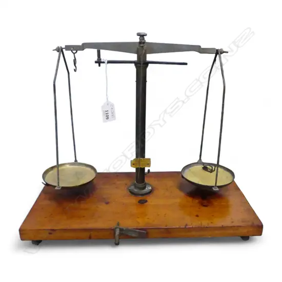 ANTIQUE SCALES BY PHILIP HARRIS & Co. B'HAM H.300mm