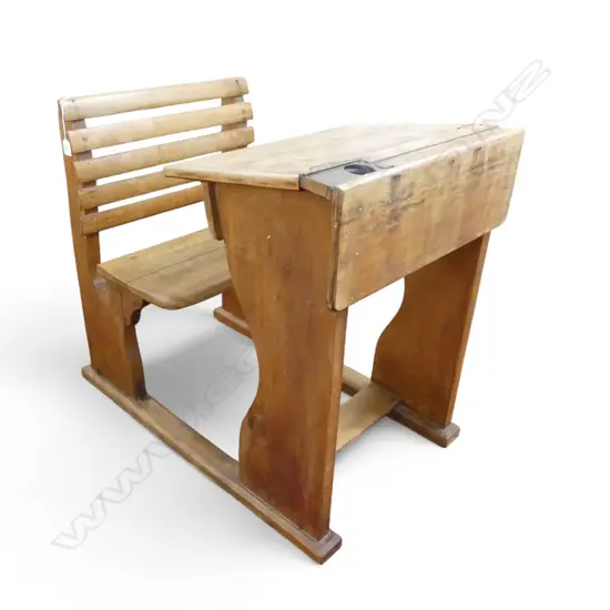 VINTAGE WOODEN SCHOOL DESK 570x900x800mm