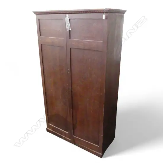 LINEN CUPBOARD 940x410x1620mm
