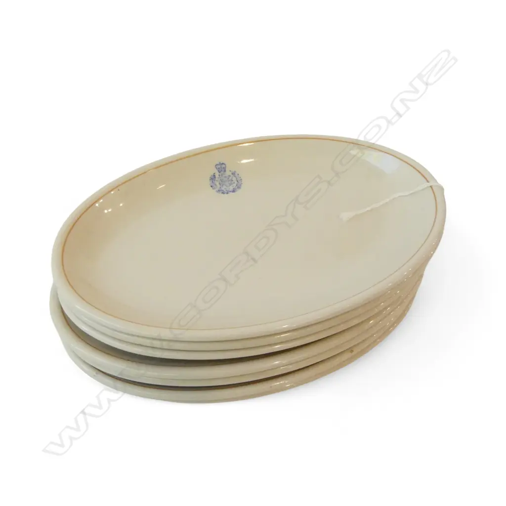 7 CROWN LYNN OVAL DISHES 225x150mm Image 1++