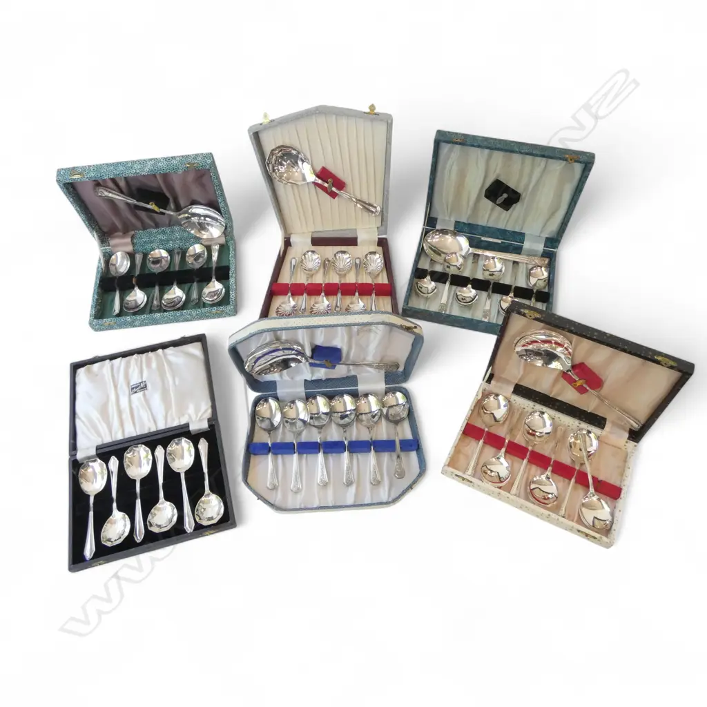 SIX BOXED SETS OF 6 SILVER PLATED DESSERT SPOONS GOOD CONDITION  Image 1++