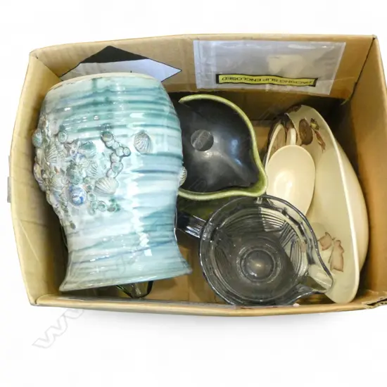 2 DEPRESSION COLOURED JUGS, 2 PCES CARLTON WARE, TEMUKA JUG & GREAT BARRIER VASE