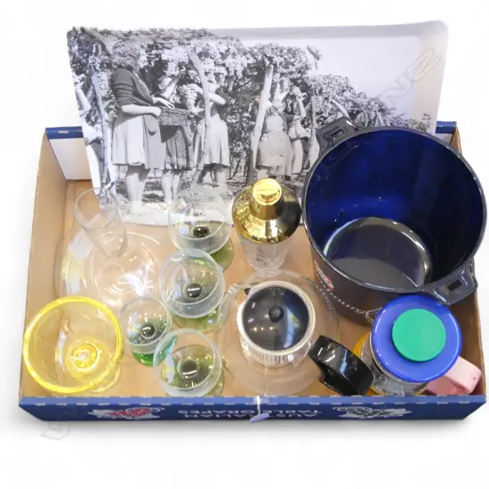 HOMEWARES – BODUM TEAPOT, ICE BUCKET, DECANTER, ITALY TRAY ETC 