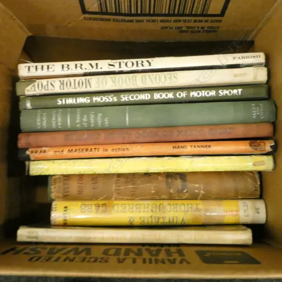 ASST. VINTAGE ITALIAN SUPER CAR REFERENCE BOOKS