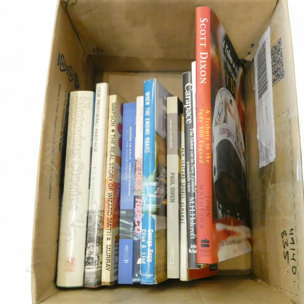 ASST. N.Z. & WORLD MOTORING REFERENCE BOOKS Image 1++