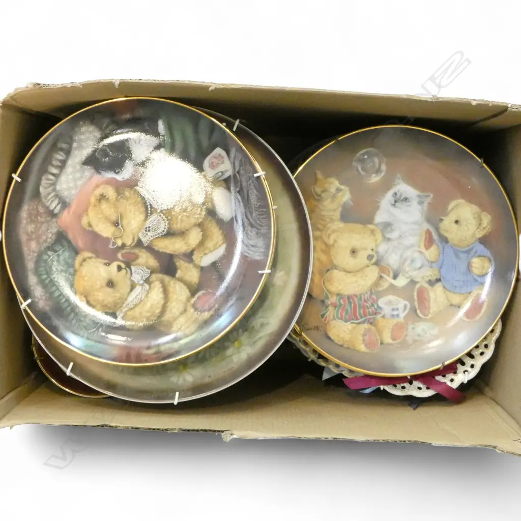 ASST. COLLECTORS PLATES Image 1++