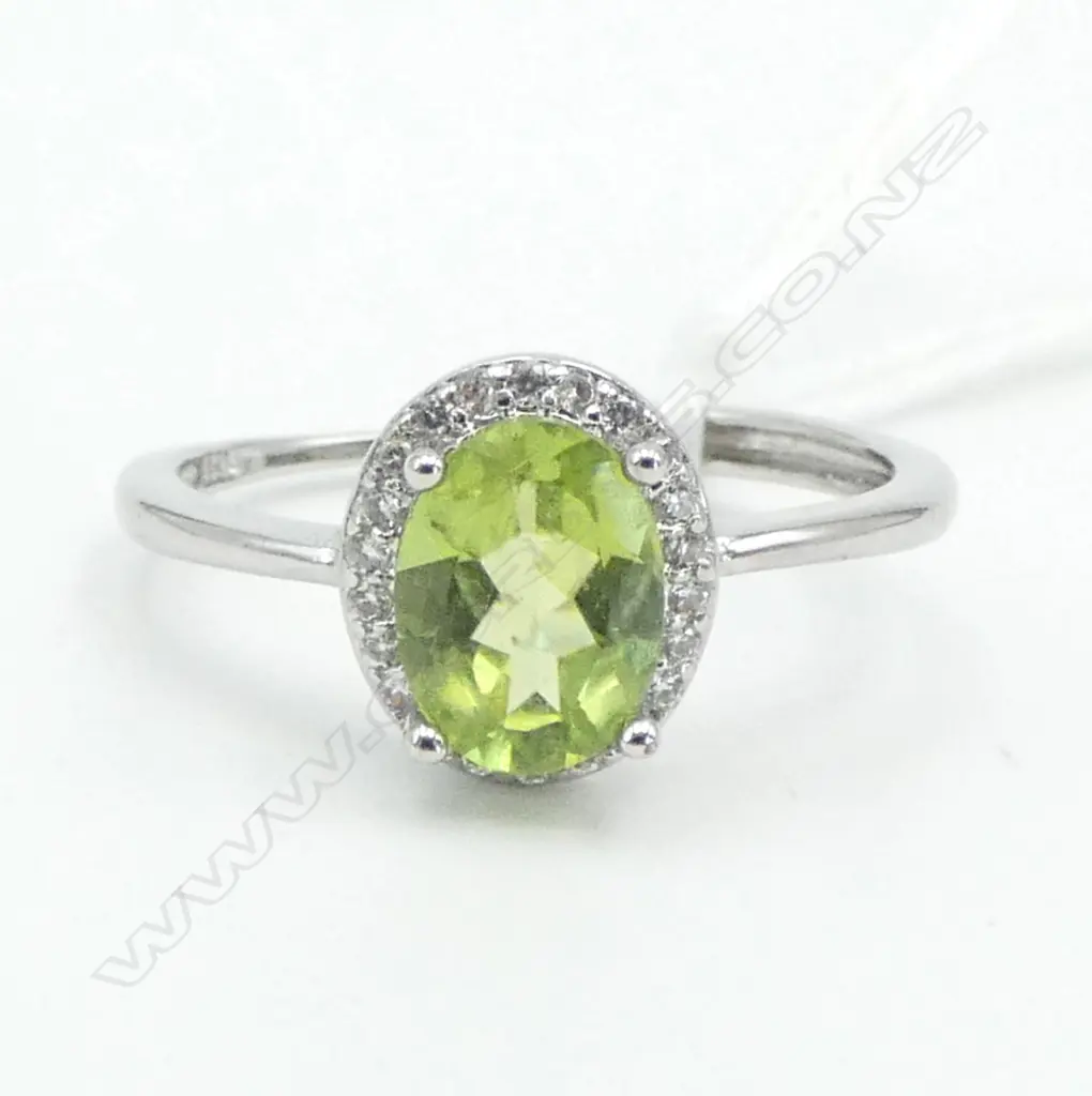 PERIDOT SET SILVER RING, AIG REPORT  AJUSTABLE SIZE Image 1++