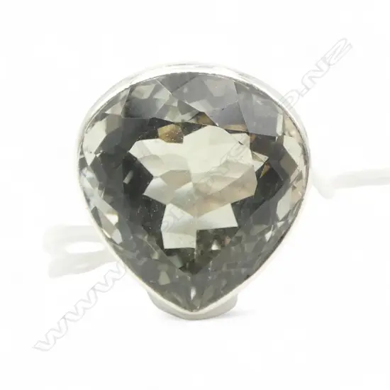 SILVER & GREEN AMETHYST RING SIZE P