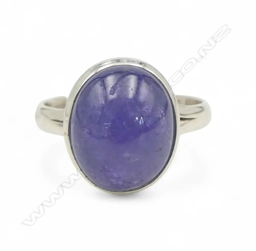 SILVER & TANZANITE CABOCHON RING SIZE R Image 1++