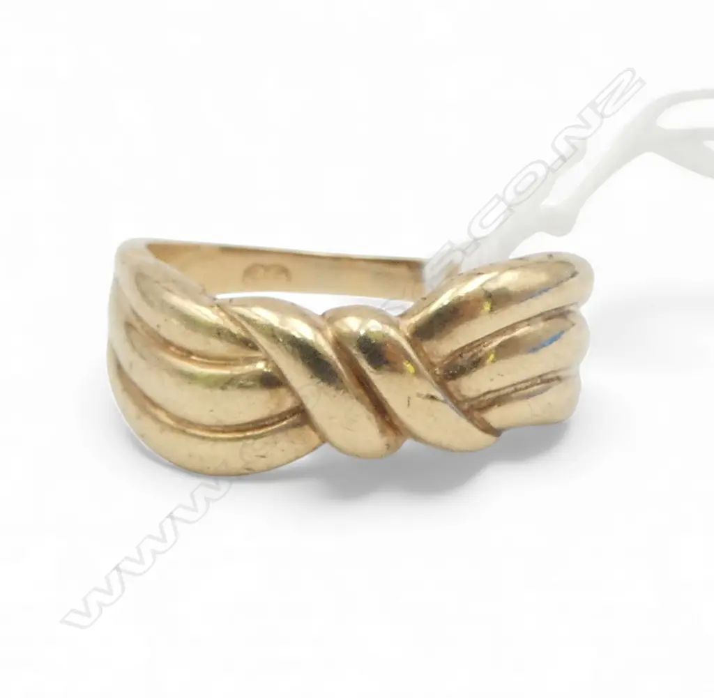 9CT  Y/G DRESS RING, 3gms SIZE Q Image 1++