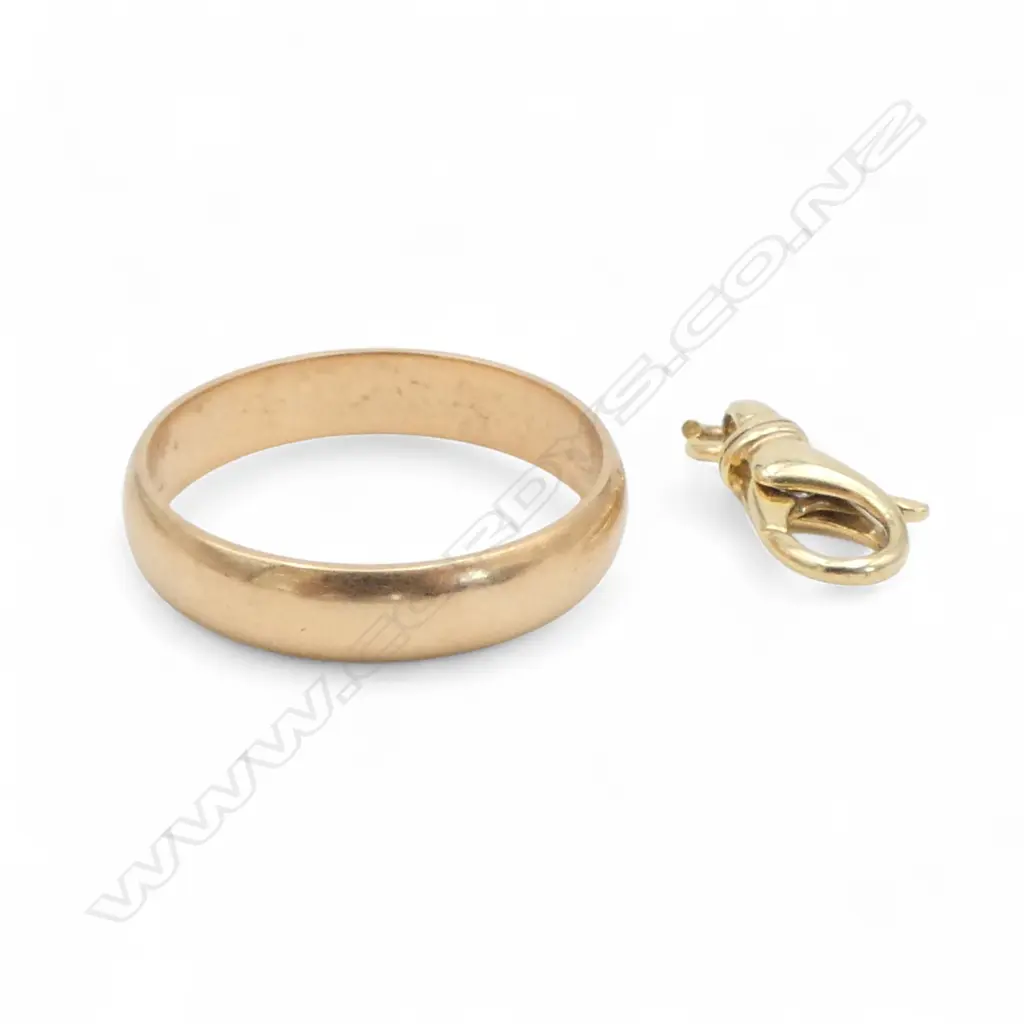 14ct GOLD CLASP 0.89gms + 18ct ROSE GOLD WEDDER 3.64gms SIZE R1/2 Image 1++