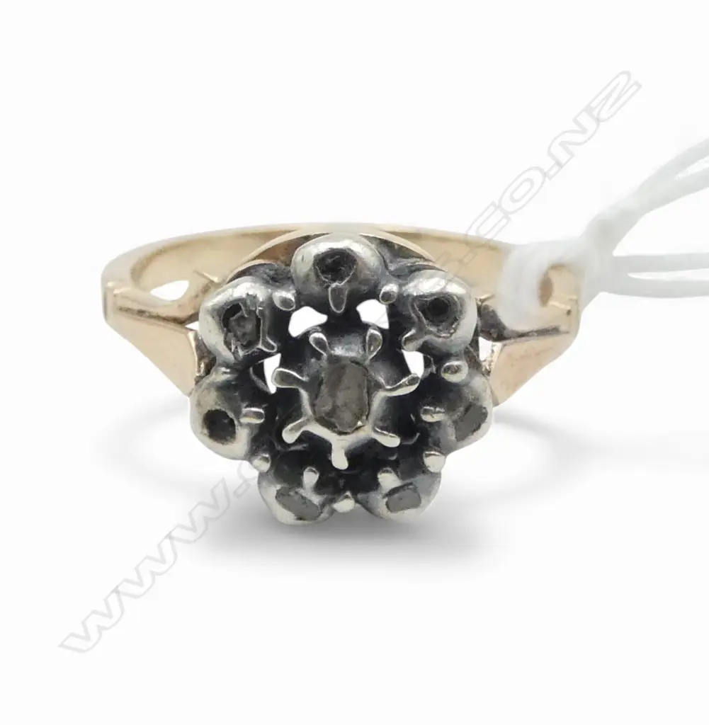 GEORGIAN 9CT GOLD AND OLD MINE CUT DIAMOND RING (3 missing stones) size N  3.66 gms Image 1++