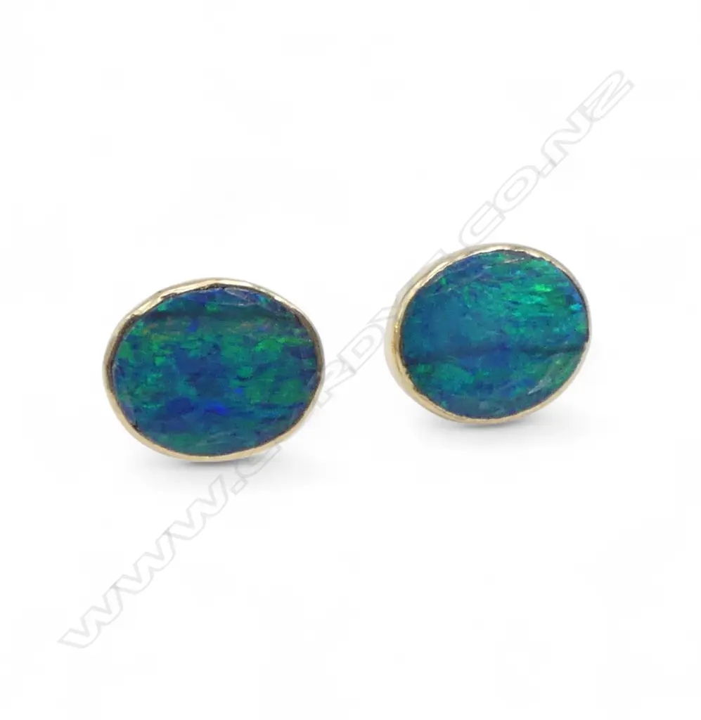 9ct Y/GOLD OPAL STUDS EARRINGS with good play of colour slight marks on edge of gold. weight 2gms Image 1++