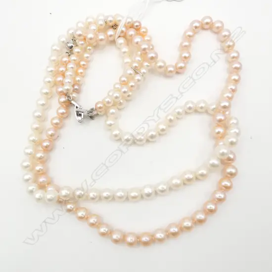 2 STRANDES OF PINK/WHITE FRESHWATER PEARLS w. MATCHING BRACELET silver clips