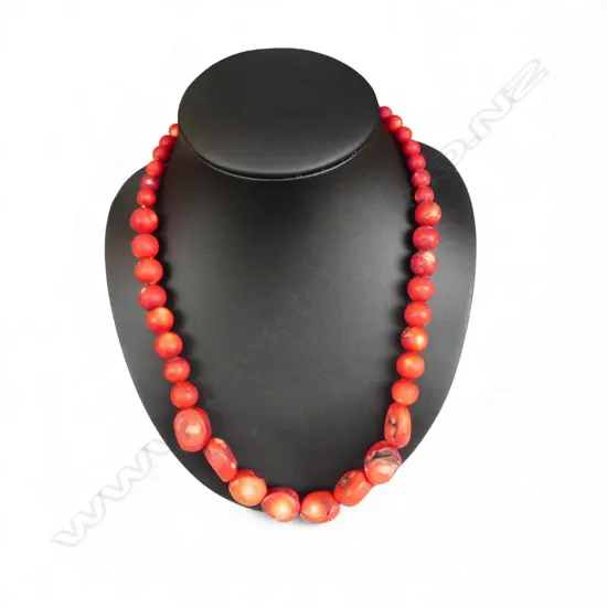 DYED CORAL GRADUATED BEAD NECKLACE 