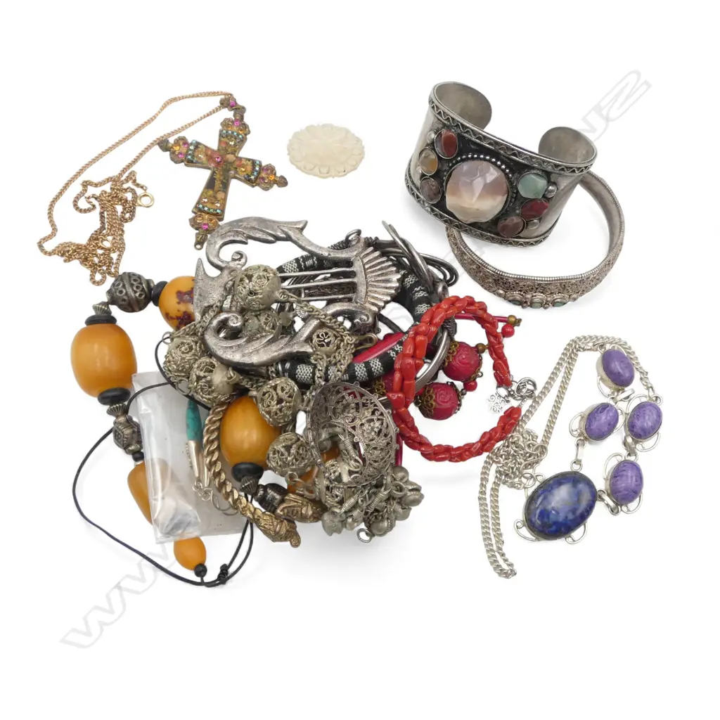 ASST. ETHNIC STYLE JEWELLERY, SOME SILVER Image 1++