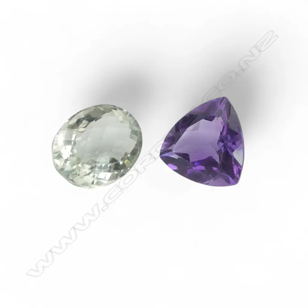 2 GEMSTONES; OVAL CUT GREEN AMETHYST & TRILLION CUT PURPLE AMETHYST Image 1++