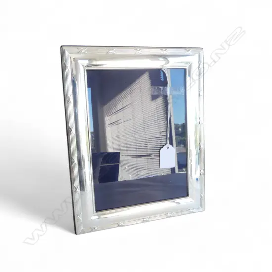 STG SILVER PHOTO FRAME, SHEFFIELD 2000 255x210mm