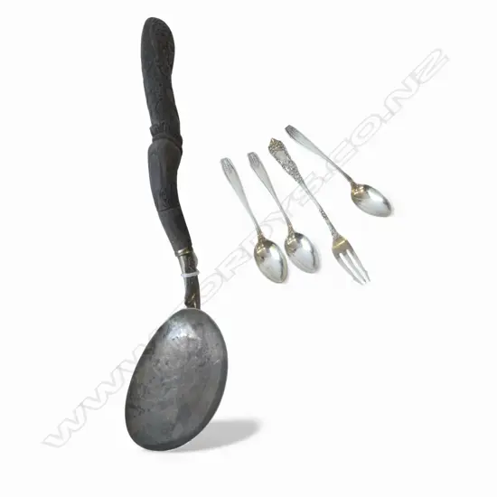 THAI SILVER & CARVED WOOD LGE SERVING LADLE + 3 SILVER TEASPOONS & FORK (these 4 48gms)