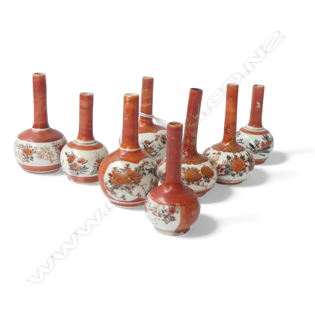 8 SMALL KUTANI VASES H.90mm Image 1++