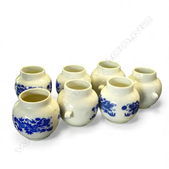 7 ORIENTAL B/W VASES H.60mm