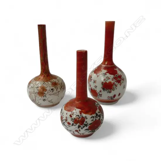 3 KUTANI VASES H.150mm