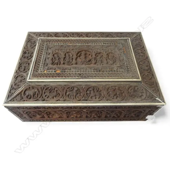 ORIENTAL CARVED WOODEN BOX W.475mm