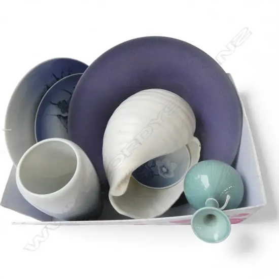 6 SCANDINAVIAN CERAMICS, WEDGWOOD SHELL, STUDIO POTTERY PURPLE BOWL 270mm dia